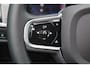 Volvo V90 T6 Recharge AWD Plus Dark - IntelliSafe Assist & Surround - 360º Camera - Harman/Kardon audio - Adaptieve LED koplampen - Verwarmde voorstoelen, stuur & achterbank - Parkeersensoren voor & achter - Elektr. bedienb. voorstoelen met geheugen - Extra getint glas - Elektr. inklapbare trekhaak - 19' LMV