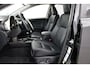 Toyota RAV4 2.0 Executive Business 4WD | Volledige dealerhistorie | Trekhaak | Leder | Navigatie | Stoelverwarming | JBL | Keyless | Parkeersensoren voor/achter | Camera | Cruise Control | Clima | Xenon | 18 inch