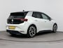 Volkswagen ID.3 First Plus 58 kWh | Stoel stuur verwarming | Camera | Adaptive Cruise | Clima | Android auto & Apple Carplay |