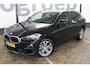 BMW X2 sDrive18i High Executive | Incl. 12 maanden garantie | Cruise control | Climate control | Stoelverwarming | Trekhaak | Parkeercamera | Parkeersensoren | Navigatie | Bluetooth |