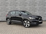 Volvo XC40 Recharge P8 AWD R-Design | Adaptieve Cruise Control | Stoel-/Stuurverwarming | Dodehoek Detectie | Warmtepomp | Parkeercamera | CarPlay & Android Auto |