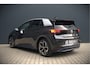 Volkswagen ID.3 First Plus 58 kWh | Stoelverwarming | Stuurverwarming | Camera | Adaptive Cruise Control | Navigatie | Keyless | Parkeersensoren | LED | Apple Carplay | BTW | NAP |