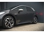 Volkswagen ID.3 First Plus 58 kWh | Stoelverwarming | Stuurverwarming | Camera | Adaptive Cruise Control | Navigatie | Keyless | Parkeersensoren | LED | Apple Carplay | BTW | NAP |