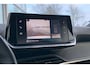 Peugeot e-2008 Active Pack 50 kWh | Dealeronderhouden | Achteruitrijcamera | Navigatie | Cruise control | Parkeersensoren | Climate control