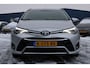 Toyota Avensis Touring Sports 1.8 VVT-i SkyView Edition Camera/Stoelverwarming/Keyless/Lane.Assist/Navi/Bluetooth/Trekhaak/Dealer
