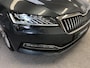 Skoda Superb Combi 1.5 TSI ACT Business Edition | PANO | CANTON | HALF-LEDER | MATRIX LED |
