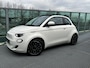 Fiat 500C Icon 42 kWh Cabrio, Climate control, 17 inch lichtmetalen velgen, Parkeer sensoren achter, Regensensor, Led verlichting 1e eigenaar.