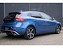 Volvo V40 1.5 T3 Polar+ Sport | Climate Control | Stoelverwarming | Panoramadak | Parkeerverwarming | Volvo on Call | Harman Kardon Premium Audio | Parkeercamera | Parkeersensoren voor + achter | Afneembare Trekhaak | Keyless Entree