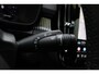 Volvo EC40 Single Motor Extended Range Ultra Black Ed. 82 kWh |Demo Deal | Panoramadak | Verwarmbare voorstoelen&stuurwiel | Premium audio by Harman Kardon | 360° camera | Adaptive cruise control | Elektrisch Bedienbare voorstoel met Memory | Warmtepomp