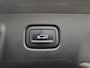 Hyundai Kona 1.6 GDI HEV Premium Automaat / Fabrieksgarantie tot 04-2029 / Trekgewicht 1.300Kg / Stoelverkoeling / Stoelverwarming Voor + Achter / Stuurverwarming / 360 Camera / BOSE Audio / Elektrische achterklep /