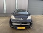 Peugeot 107 1.0-12V Black & Silver