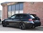 BMW 3-Serie Touring 330e M-Sport Pano ACC Trekhaak H/K HUD 19inch Stuurverw