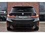 BMW 3-Serie Touring 330e M-Sport Pano ACC Trekh H/K HUD 19inch Stuurverw
