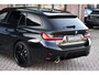 BMW 3-Serie Touring 330e M-Sport Pano ACC Trekhaak H/K HUD 19inch Stuurverw