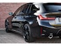 BMW 3-Serie Touring 330e M-Sport Pano ACC Trekhaak H/K HUD 19inch Stuurverw