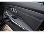 BMW 3-Serie Touring 330e M-Sport Pano ACC Trekhaak H/K HUD 19inch Stuurverw