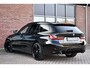 BMW 3-Serie Touring 330e M-Sport Pano ACC Trekhaak H/K HUD 19inch Stuurverw