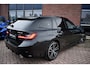 BMW 3-Serie Touring 330e M-Sport Pano ACC Trekh H/K HUD 19inch Stuurverw