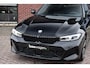 BMW 3-Serie Touring 330e M-Sport Pano ACC Trekh H/K HUD 19inch Stuurverw