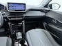 Peugeot 208 Hybrid 100 e-DCS6 Allure | LED koplampen | Parkeersensoren voor + achter | Getint glas | Navigatie | Apple Carplay / Android auto