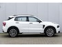 Lynk & Co 01 276PK Core, UIT VOORRAAD LEVERBAAR, Achteruitrijcamera, LED Koplampen, Adaptieve Cruise Control, Stoelverwarming, Apple Carplay/Android Auto, Navigatie, Climate Control