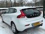 Volvo V40 1.6 T3 Kinetic 2e eigenaar dealer onderhouden airco navigatie cruis control parkeer sensor