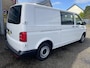 Volkswagen Transporter 2.0 TDI L2H1 6 persoons Trekhaak, airco, cruise, automatisch lichtschaklaar etc