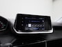 Peugeot 2008 1.2 Active | Navigatie | Apple Carplay / Android Auto | Airco | Cruise Control | Lichtmetalen Velgen |