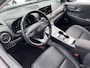 Hyundai Kona Electric EV Premium 64 kWh | 3-fase | Stoel & stuurverwarming | Adaptieve Cruise Control | HUD | Rijklaarprijs!