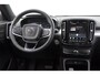 Volvo XC40 B4 211PK Automaat Plus Dark / Adaptive cruise control / Elektrische stoelen / Harman Kardon audio / Pilot assist / BLIS / Stoel en stuur verwarming / Elektrische achterklep / Parkeersensoren met camera / Google infotainment