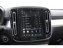 Volvo XC40 B4 211PK Automaat Plus Dark / Adaptive cruise control / Elektrische stoelen / Harman Kardon audio / Pilot assist / BLIS / Stoel en stuur verwarming / Elektrische achterklep / Parkeersensoren met camera / Google infotainment