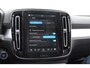 Volvo XC40 B4 211PK Automaat Plus Dark / Adaptive cruise control / Elektrische stoelen / Harman Kardon audio / Pilot assist / BLIS / Stoel en stuur verwarming / Elektrische achterklep / Parkeersensoren met camera / Google infotainment