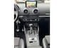 Audi A3 Sportback 30 TFSI Sport S Line Edition - Navigatie I Airco I Sport interieur & Velgen I PDC I Dealer onderhouden