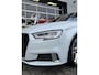Audi A3 Sportback 30 TFSI Sport S Line Edition - Navigatie I Airco I Sport interieur & Velgen I PDC I Dealer onderhouden