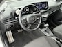 Hyundai Bayon 1.0 T-GDI Comfort Smart / Fabrieksgarantie t/m 10-2027 / Dealer Onderhouden / Stoel-/Stuurverwarming / Navigatie d.m.v. Apple Carplay/Android Auto / Achteruitrijcamera / All-Season banden / Cruise Control / Climate Control
