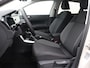 Volkswagen Polo 1.0 TSI Life Edition 95 PK | Keyless access | Apple Carplay draadloos | Camera | Navigatie | 15" Lichtmetalen velgen | LED Koplampen | Android Auto draadloos | Parkeersensoren | Adaptive cruise control |