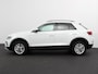 Volkswagen T-Roc 1.5 TSI 150pk DSG Life | Navigatie | Apple Carplay/Android Auto | Adaptive Cruise Control | Trekhaak | Parkeersensoren | Stoelverwarming | Ledverlichting | Getinte ramen | Climate Control |