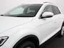 Volkswagen T-Roc 1.5 TSI 150pk DSG Life | Navigatie | Apple Carplay/Android Auto | Adaptive Cruise Control | Trekhaak | Parkeersensoren | Stoelverwarming | Ledverlichting | Getinte ramen | Climate Control |