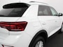 Volkswagen T-Roc 1.5 TSI 150pk DSG Life | Navigatie | Apple Carplay/Android Auto | Adaptive Cruise Control | Trekhaak | Parkeersensoren | Stoelverwarming | Ledverlichting | Getinte ramen | Climate Control |
