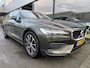 Volvo V60 2.0 B3 Momentum Advantage
