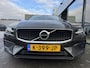 Volvo V60 2.0 B3 Momentum Advantage