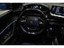 Peugeot e-2008 EV GT 50 kWh | PANO-DAK | CLIMA | 3-FASE | CARPLAY | STOEL-VERW | LMV | CAMERA | NAVI |