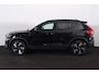 Volvo XC40 Recharge Twin Plus 82 kWh - IntelliSafe Assist & Surround - Parkeercamera achter - Verwarmde voorstoelen & stuur - Parkeersensoren voor & achter - Draadloze tel. lader - Warmtepomp - Extra getint glas - Elektr. inklapbare trekhaak - 19' LMV