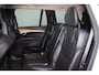 Volvo XC90 T8 Recharge AWD Inscription - IntelliSafe Assist & Surround - 360º Camera - Harman/Kardon audio - Adaptieve LED koplampen - Verwarmde voorstoelen, stuur & achterbank - Parkeersensoren voor & achter - Elektr. bedienb. voorstoelen met geheugen - Draadloze tel. lader - Standkachel - Extra getint glas - Elektr. inklapbare trekhaak - 20' LMV
