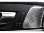 Volvo XC60 T8 Plug-in hybrid Ultra Dark | FACELIFT | Luchtvering | Bowers&Wilkins | 22 Inch | Massage+Ventilatie | Gelamineerd Glas