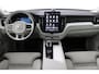 Volvo XC60 T8 Plug-in hybrid Ultra Dark | FACELIFT | Luchtvering | Bowers&Wilkins | 22 Inch | Massage+Ventilatie | Gelamineerd Glas
