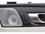 Volvo XC60 T8 Plug-in hybrid Ultra Dark | FACELIFT | Luchtvering | Bowers&Wilkins | 22 Inch | Massage+Ventilatie | Gelamineerd Glas