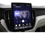 Volvo XC60 T8 Plug-in hybrid Ultra Dark | FACELIFT | Luchtvering | Bowers&Wilkins | 22 Inch | Massage+Ventilatie | Gelamineerd Glas