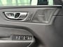 Volvo XC60 2.0 T6 Plug-in hybrid AWD Plus Dark 398pk Long Range Panoramadak / 360 Camera / Luxe Stoelen