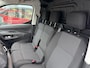 Citroën E-Berlingo 136 L1 50 kWh | Automaat | 100% Elektrisch | 3 zits | Pack Look | Navigatie | Achteruitrijcamera | Lichtmetalen Velgen | Parkeersensoren | Dodehoekdetectie | DAB | Vloer + zijwand bekleding.